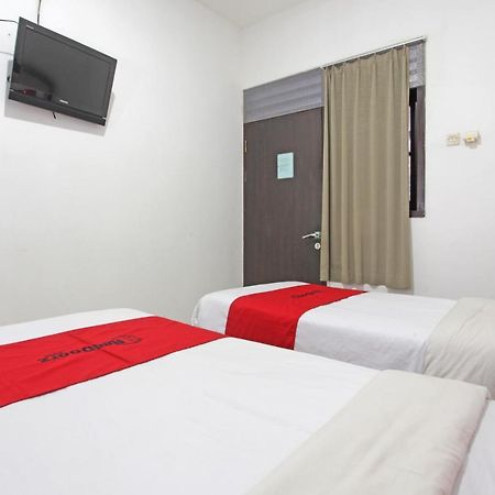 Reddoorz @ Soekarno Hatta 2 Hotel Malang Exterior foto